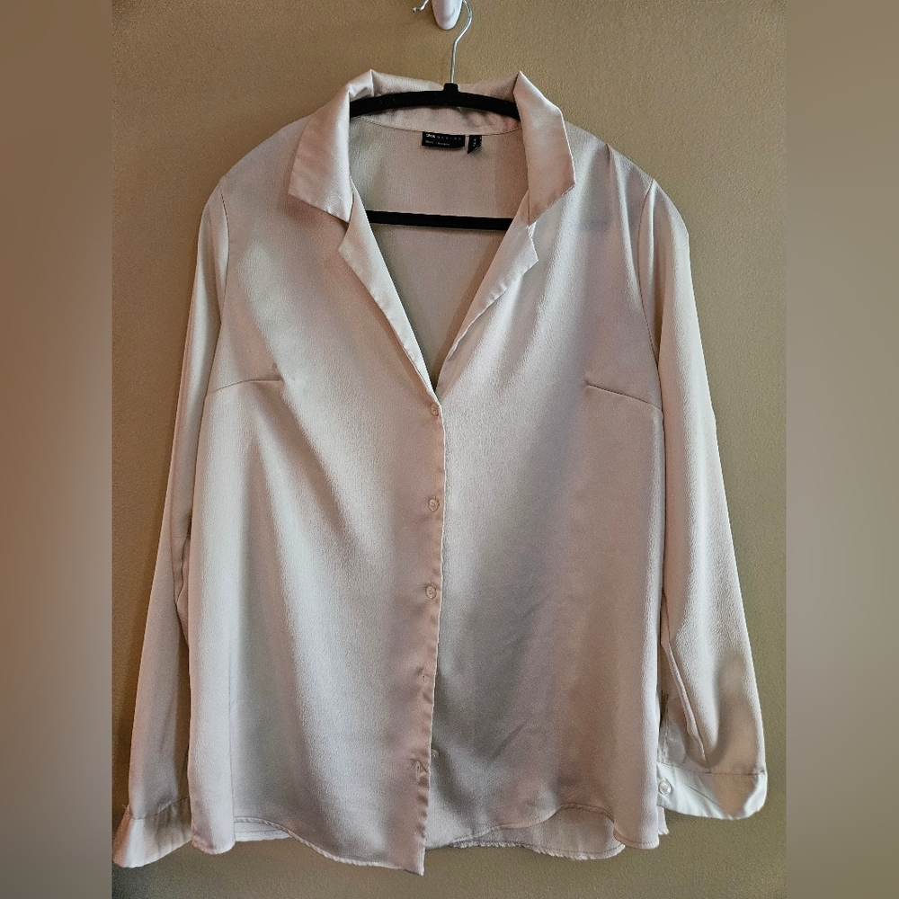 Asos women's satin blouse size 8 in cream